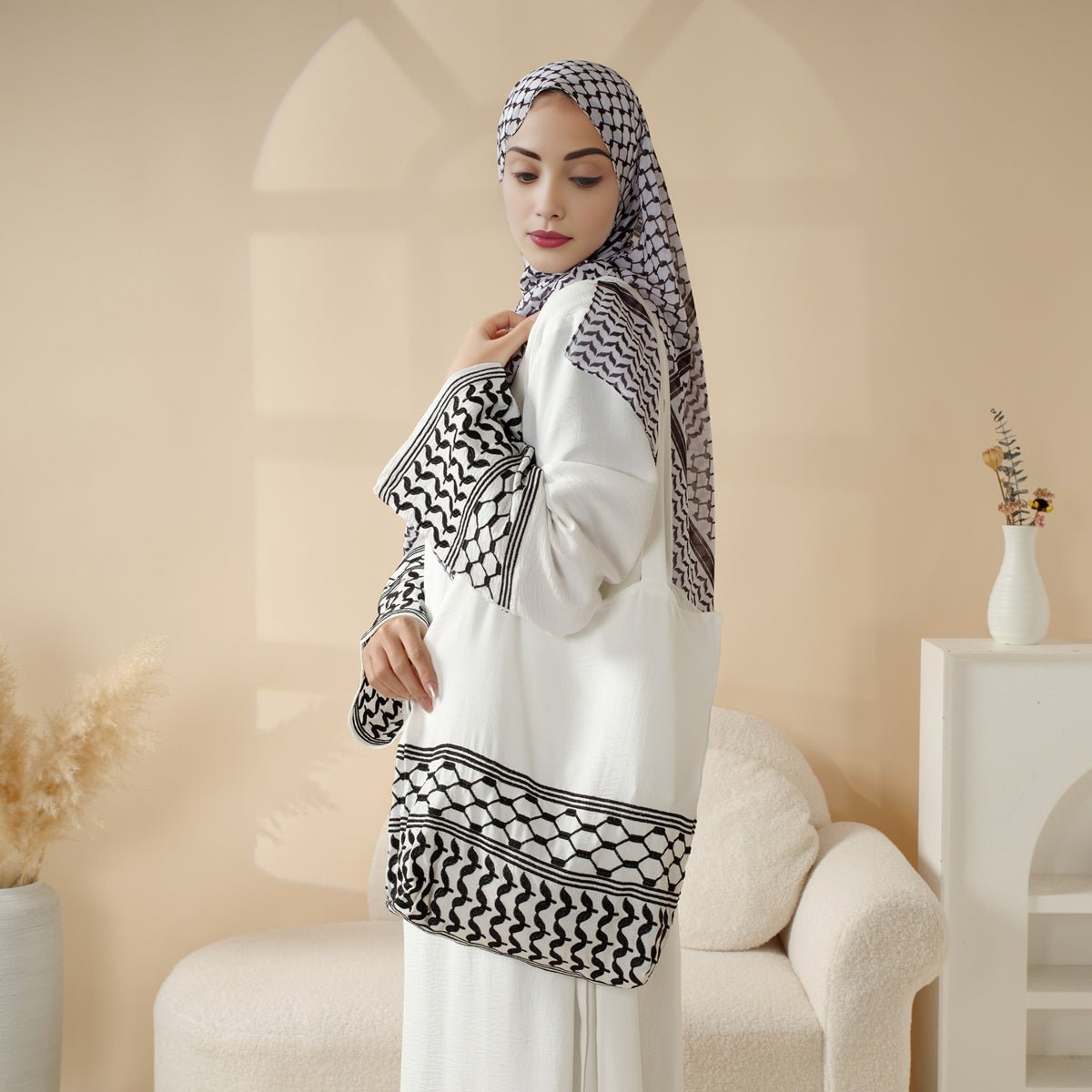 Abaya Yara + Bag