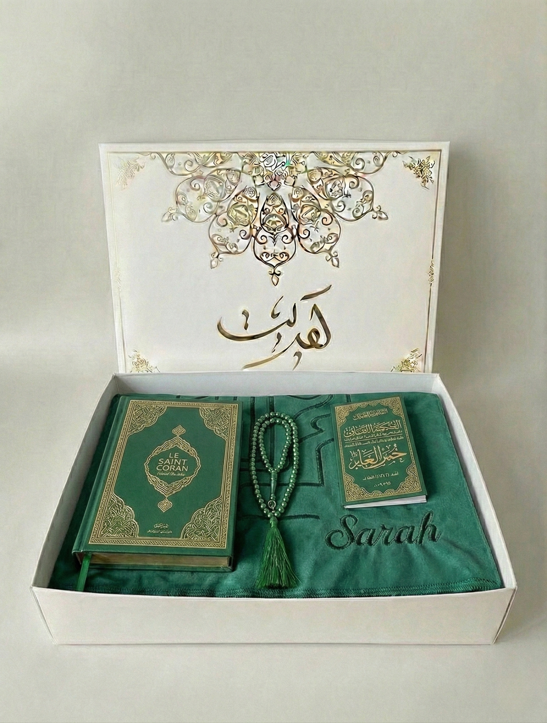 The Solidarity Prayer Kit